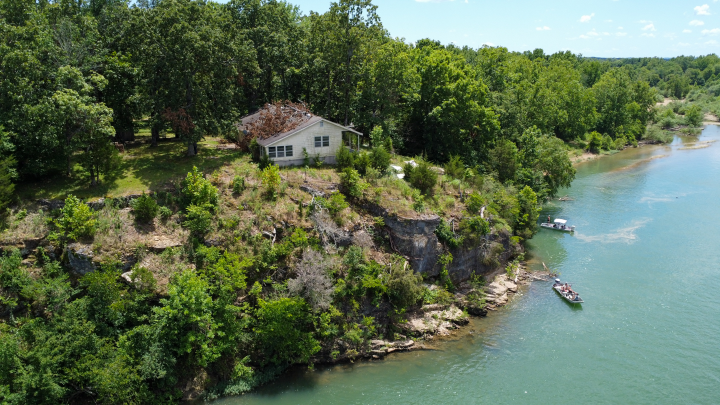 Stunning Current River Property Sale 2024